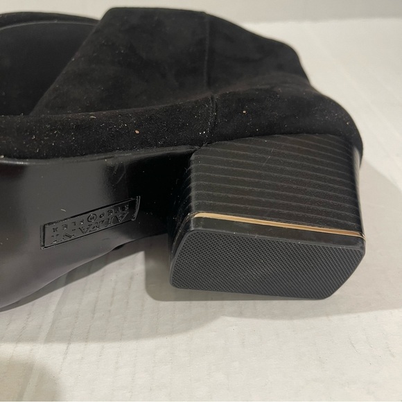 Women’s Alfani Black Armena Pointed Toe Stacked Heel Zip-Up Size 9.5 US! - Picture 9 of 10